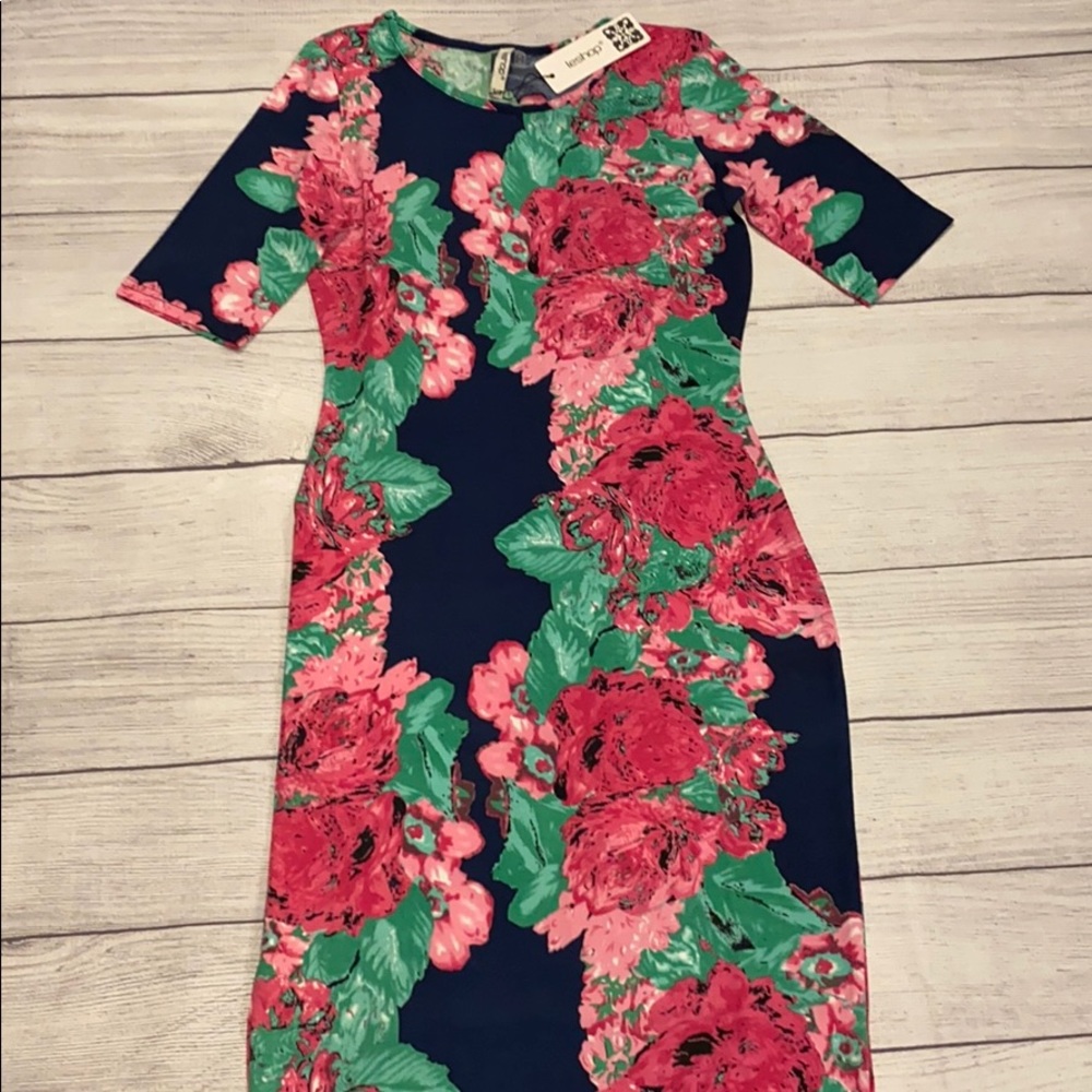 Floral fitted midi dress